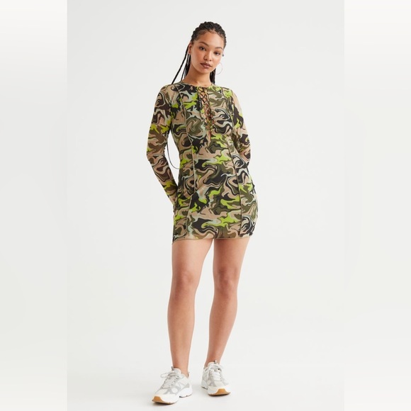 H&M Khaki Green/Patterned Mini Dress, Tie-Up, Mesh, Defined Seams, Women’s, US M - Picture 6 of 13